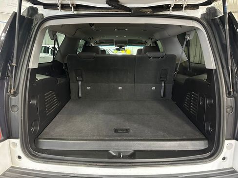 Used 2018 GMC Yukon XL SLE image 28