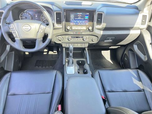 Used 2024 Nissan Frontier SL image 26