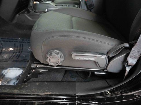 Used 2023 Jeep Wrangler Unlimited Sport image 12