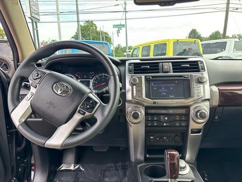 Used 2017 Toyota 4Runner Limited AWD/4WD image 15