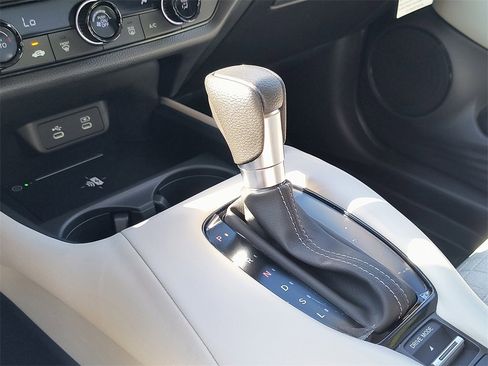 New 2026 Honda HR-V LX image 9