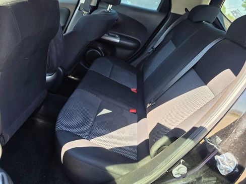 Used 2015 Nissan Juke S FWD image 7