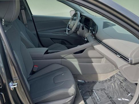New 2026 Hyundai Elantra SEL Sport Premium FWD image 24