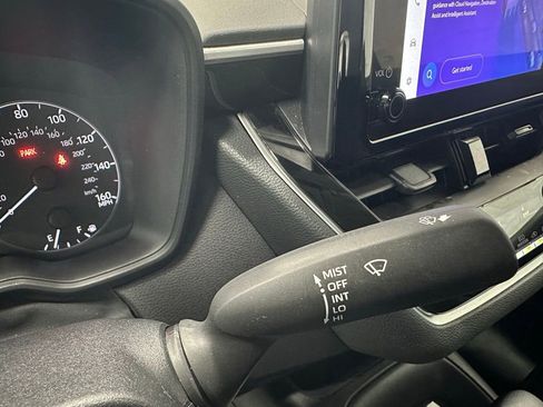 Used 2025 Toyota Corolla LE FWD image 22