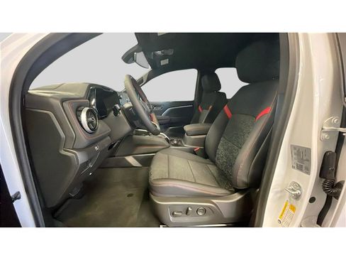 New 2025 Chevrolet Colorado Z71 image 11