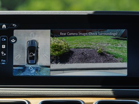 Used 2025 Mercedes-Benz GLE 450 4MATIC image 15
