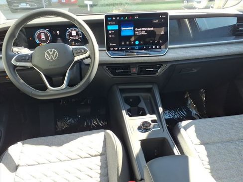 New 2025 Volkswagen Tiguan S image 9