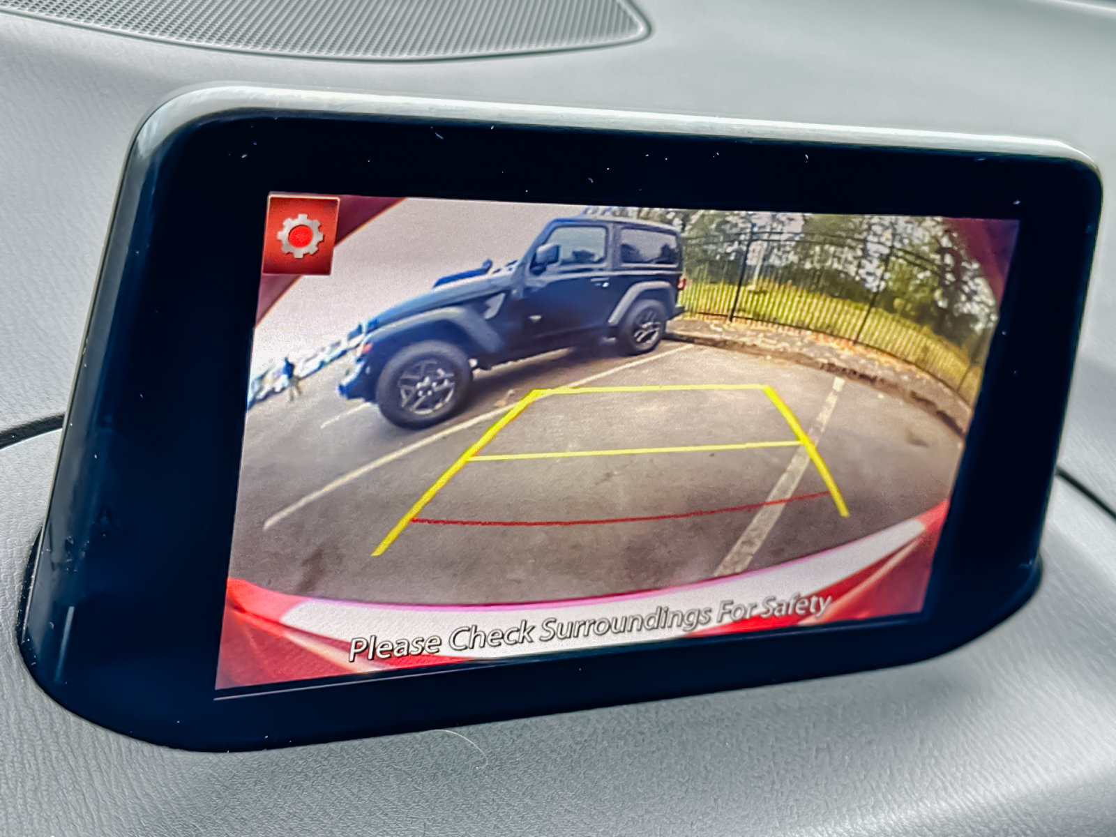 Used 2018 MAZDA MAZDA3 Touring FWD image 20