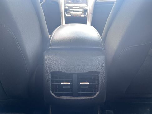 Used 2019 Ford Fusion SE AWD/4WD image 28