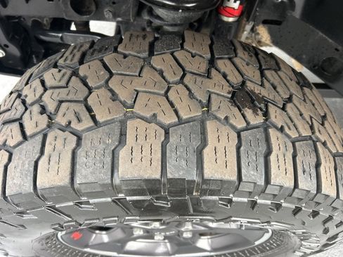 Used 2022 Jeep Gladiator Rubicon w/ Cold Weather Group image 26