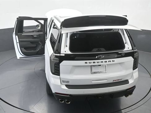 Used 2026 Chevrolet Suburban RST w/ Comfort Package RWD image 78
