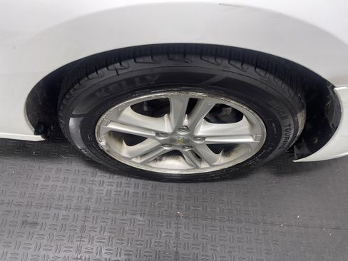 Used 2017 Chevrolet Cruze LT w/ Convenience Package image 27