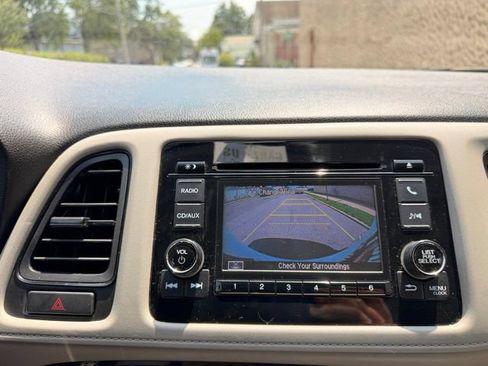 Used 2016 Honda HR-V LX image 31