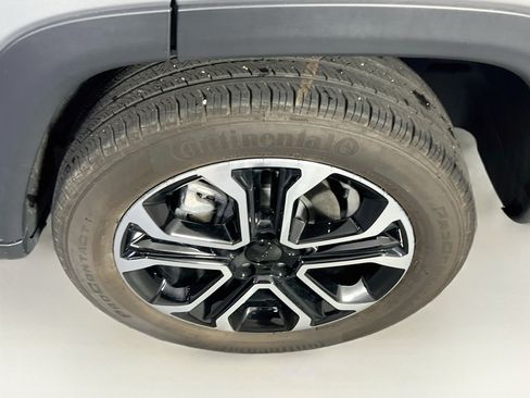Used 2023 Jeep Compass Limited AWD/4WD image 29