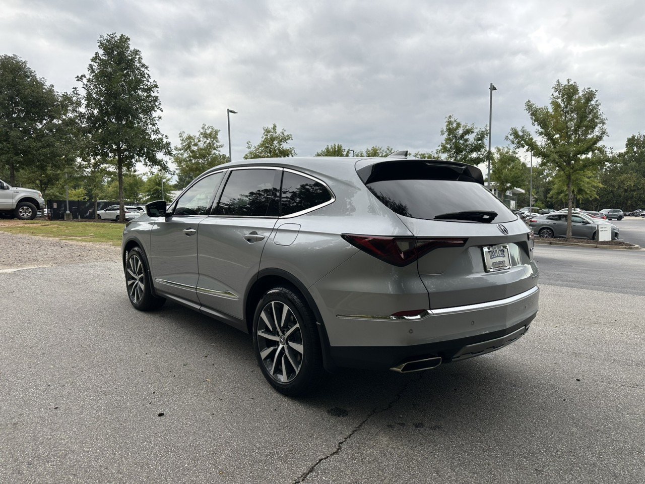 Used 2025 Acura MDX w/ Technology Package AWD/4WD image 3