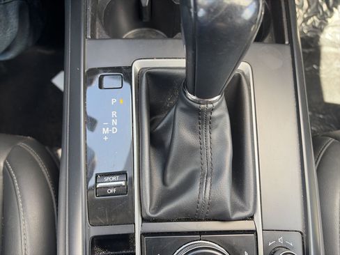 Used 2021 MAZDA CX-30 FWD 2.5 S w/ Select Package image 19