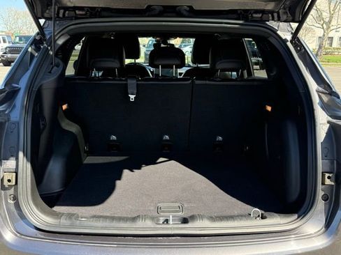 Used 2023 Jeep Compass Altitude w/ Sun and Sound Group image 12