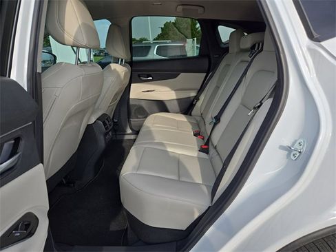 Certified 2025 Nissan Murano SV w/ Cargo Package image 16