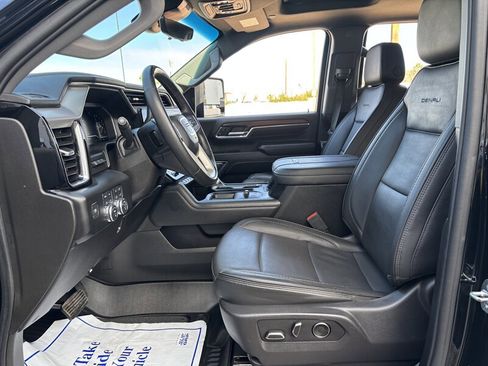 Used 2024 GMC Sierra 3500 Denali w/ Denali Reserve Package image 12