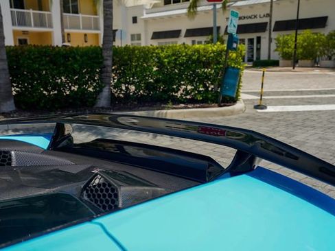 Used 2024 Lamborghini Huracan Tecnica RWD image 45