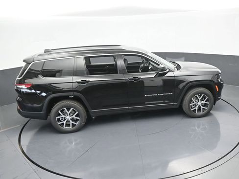 Used 2025 Jeep Grand Cherokee L Limited image 48