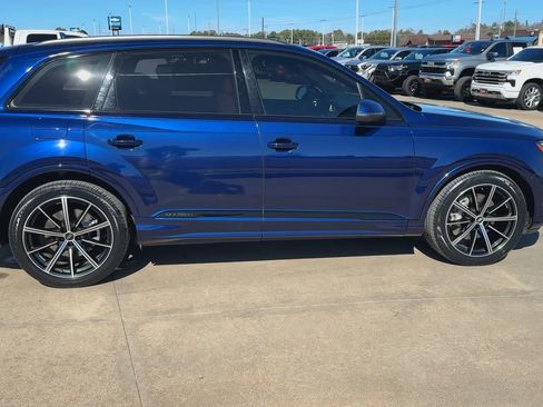Used 2021 Audi Q7 3.0T Prestige w/ Prestige Package image 2