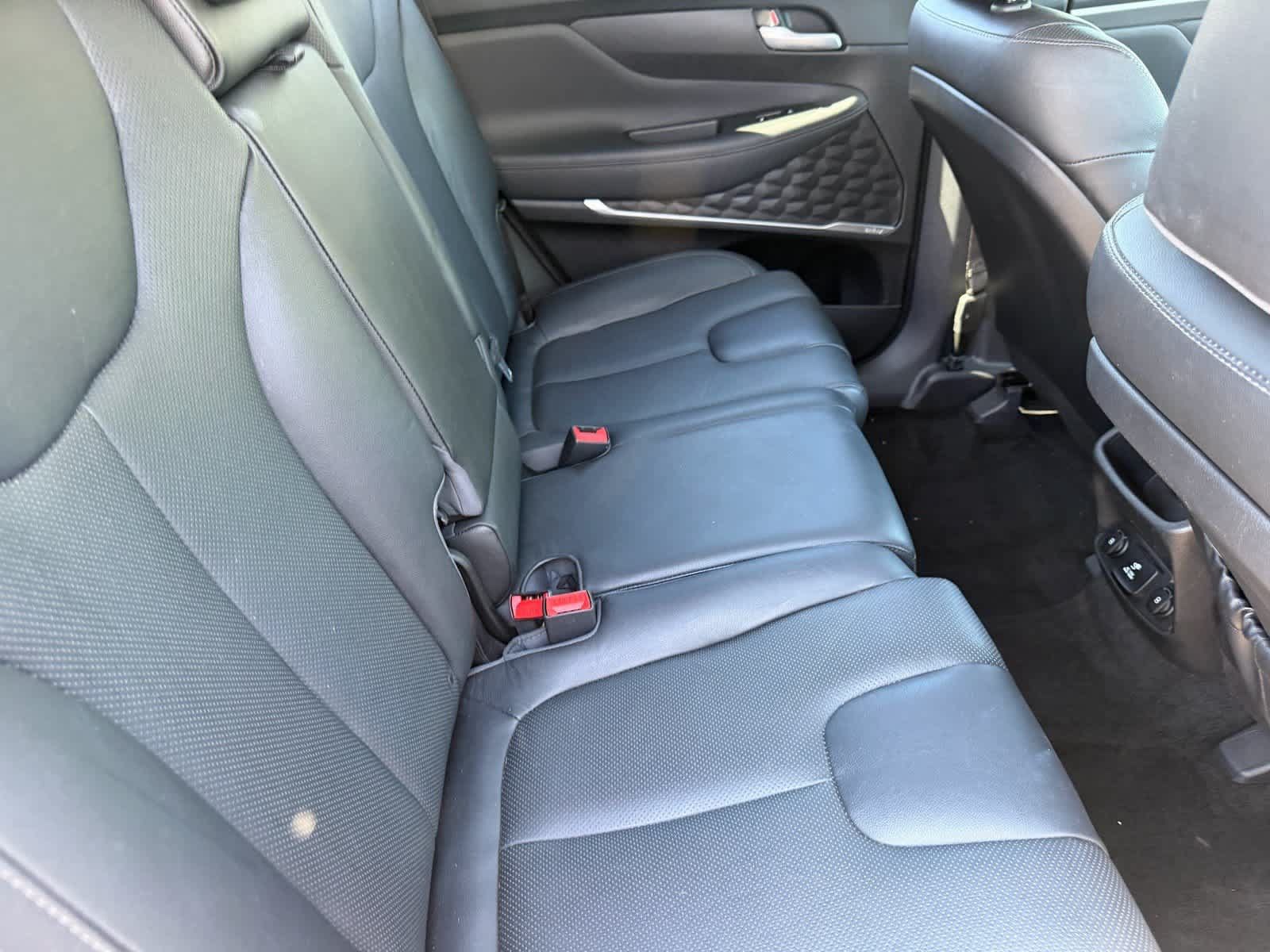 Used 2019 Hyundai Santa Fe AWD image 12