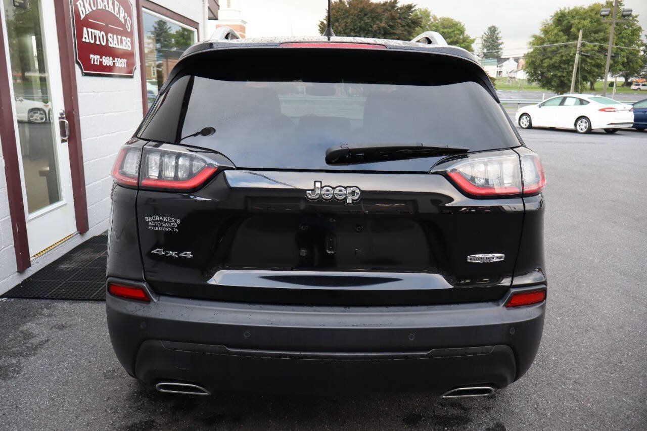 Used 2021 Jeep Cherokee Latitude Lux w/ Comfort/Convenience Group AWD/4WD image 3