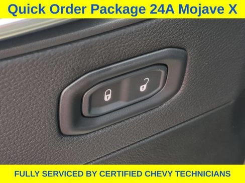 Used 2025 Jeep Gladiator Mojave AWD/4WD image 23