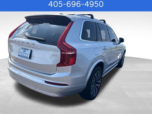 Used 2022 Volvo XC90 T5 Momentum image 6