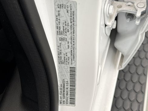Used 2022 RAM 1500 Big Horn AWD/4WD image 18