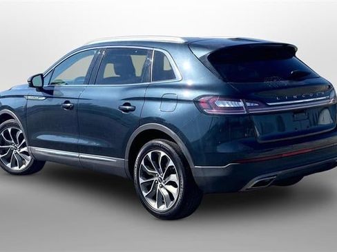 Used 2022 Lincoln Nautilus Reserve image 10