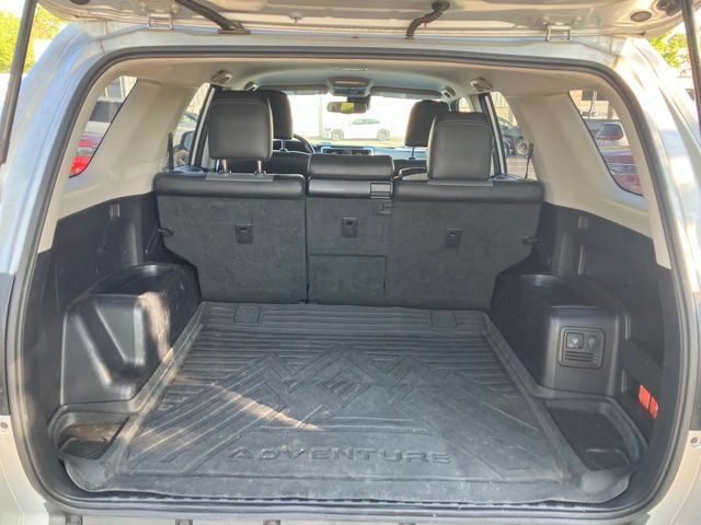 Used 2020 Toyota 4Runner SR5 Premium AWD/4WD image 20