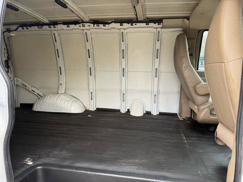 Used 2020 Chevrolet Express 2500 w/ Driver Convenience Package image 12