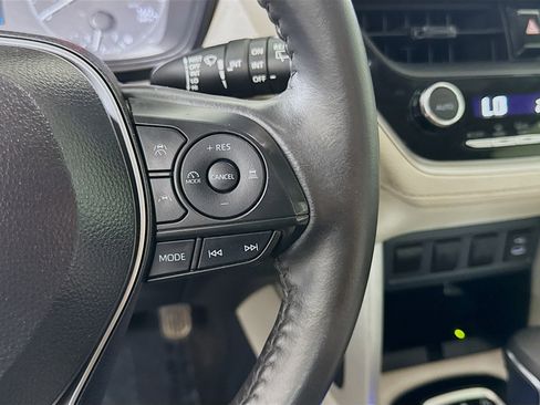 Used 2024 Toyota Corolla Cross LE image 15