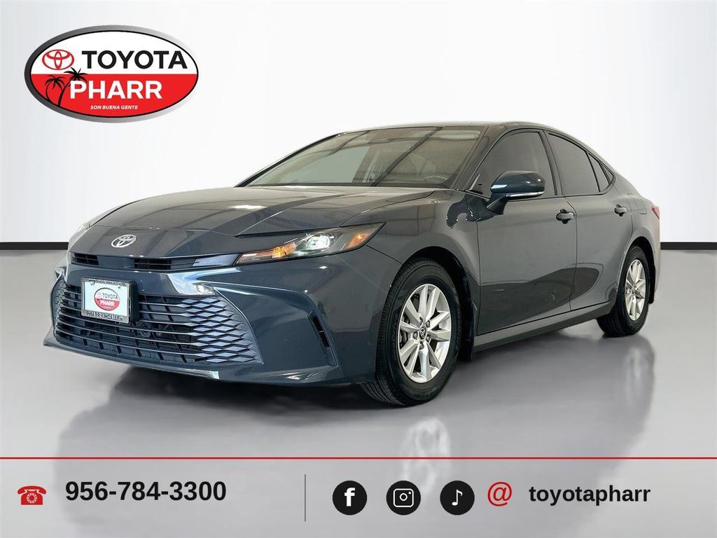 Used 2025 Toyota Camry LE FWD image 1