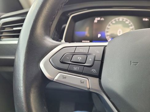 Used 2024 Volkswagen Jetta SE image 13