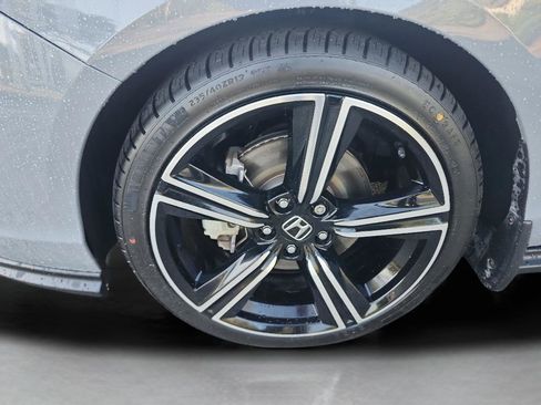 Used 2023 Honda Accord Sport image 37