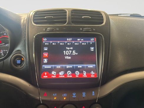 Used 2019 Dodge Journey Crossroad w/ Navigation Group FWD image 20