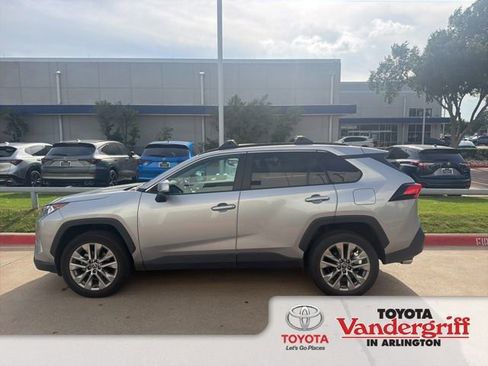 Used 2021 Toyota RAV4 XLE Premium FWD image 1