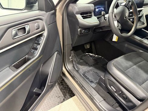 New 2026 Ford Explorer Tremor w/ Tremor Convenience Package image 34