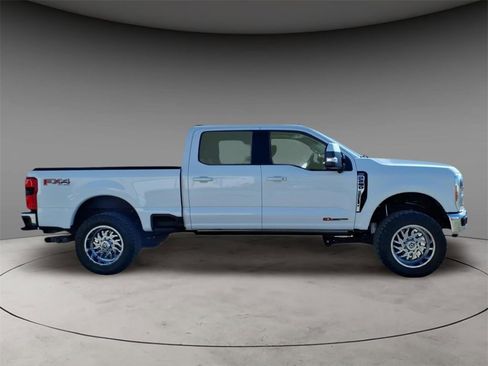 Used 2023 Ford F250 Lariat w/ Lariat Ultimate Package image 10