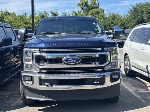 Used 2022 Ford F250 XLT w/ XLT Premium Package AWD/4WD image 2