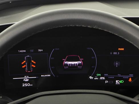 Used 2025 Audi Q6 e-tron Premium w/ 20" Wheel Package image 28