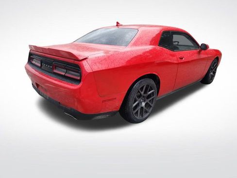 Used 2019 Dodge Challenger GT w/ Plus Package RWD image 2