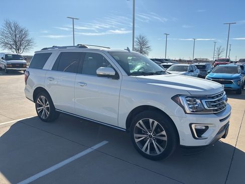 Used 2021 Ford Expedition Limited image 5