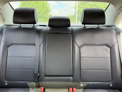Used 2019 Volkswagen Passat 2.0T Wolfsburg FWD image 19