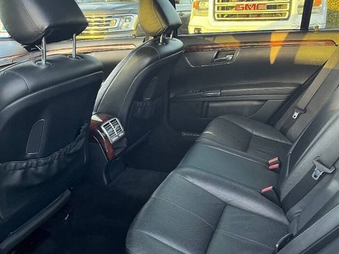 Used 2007 Mercedes-Benz S 550 image 8