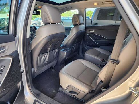 Used 2017 Hyundai Santa Fe Limited AWD/4WD image 12