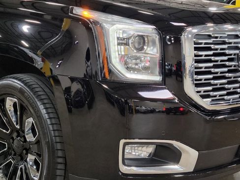 Used 2019 GMC Yukon Denali w/ Denali Ultimate Package image 13